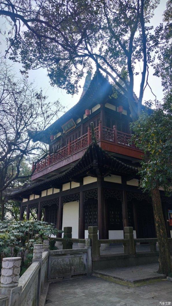 康熙王朝:为何活埋苏麻喇姑之前,太监们要往她头上倒石灰?